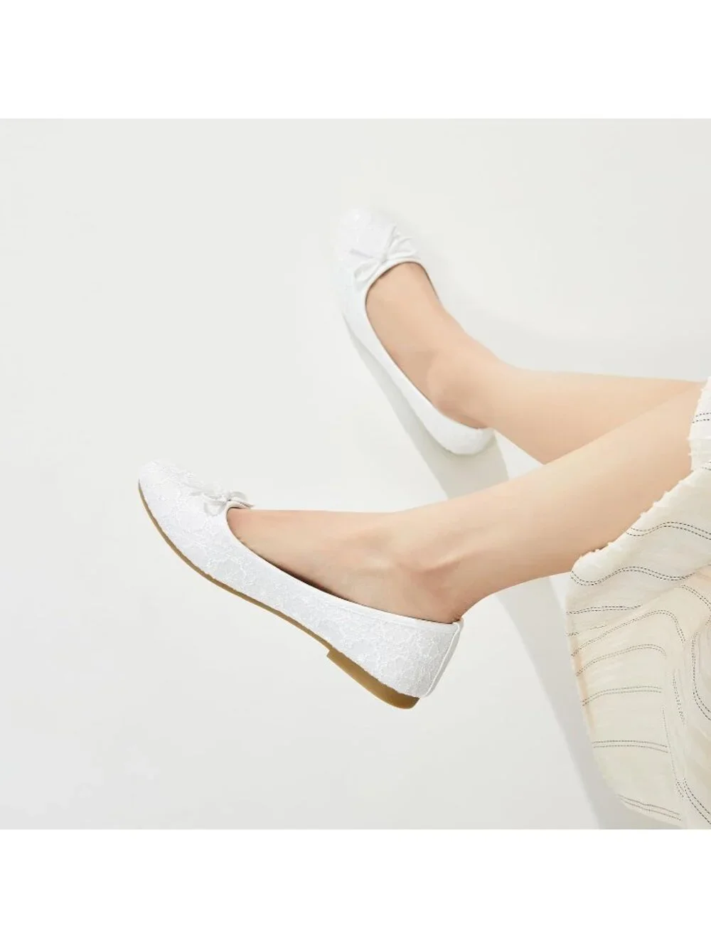 Women's White Pointed Toe Ballet Flats Bow Slip-On Comfortable Dress Shoes